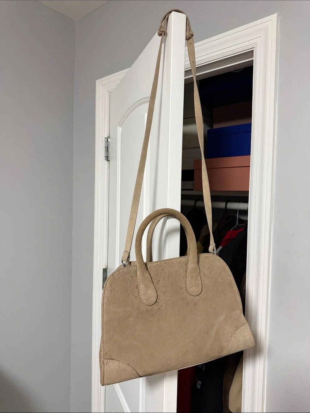 COS refined taupe